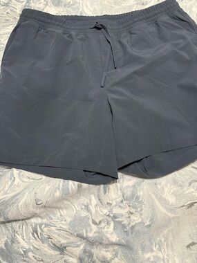 Men's Swim Trunks - black. Xl